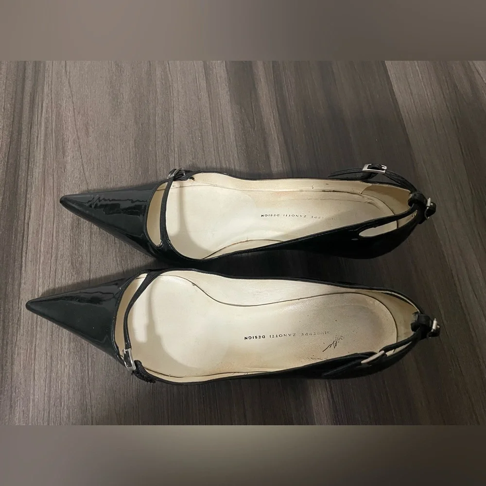 Giuseppe Zanotti these are